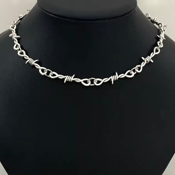 Jewelry - Barbed Wire Necklace Halloween Silver Tone Edgy Punk Gothic Statement 19.5in New